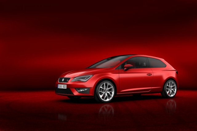 SEAT Leon SC 2013-1.jpg